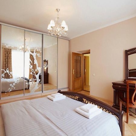Myaparts B7 Apartamento Lviv Exterior foto